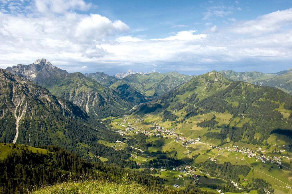 Alpen Select Lodge Kleinwalsertal Riezlern Exterior foto